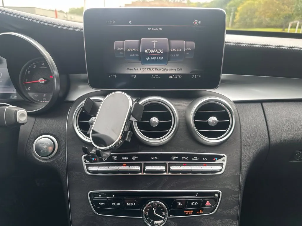 Mercedes-Benz C-Class photo 8