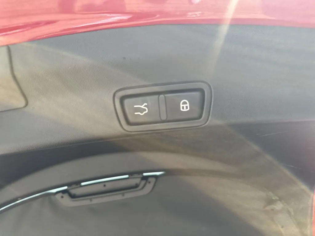 Alfa Romeo Stelvio photo 28