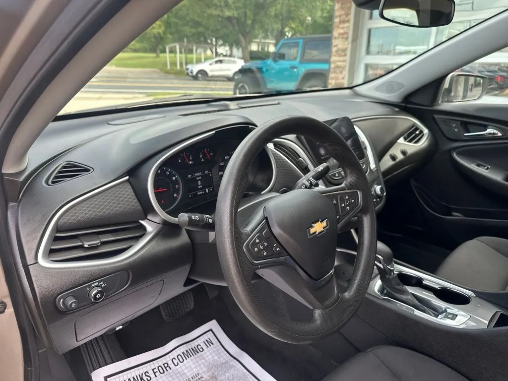Chevrolet Malibu photo 6
