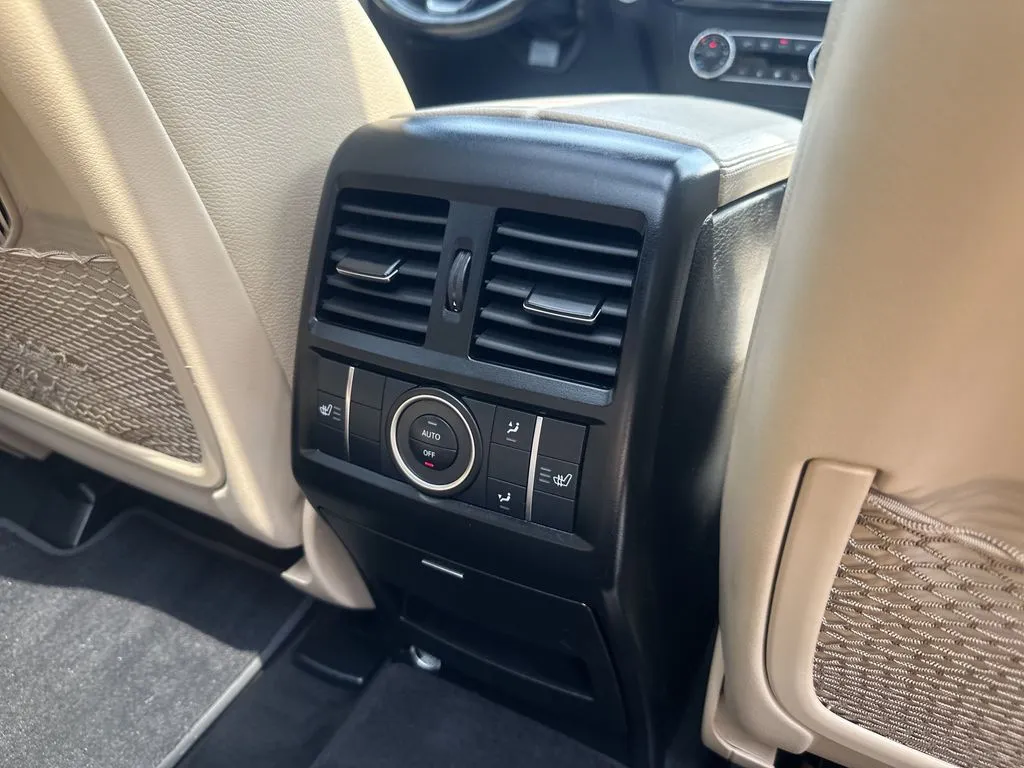 Mercedes-Benz GLS photo 24