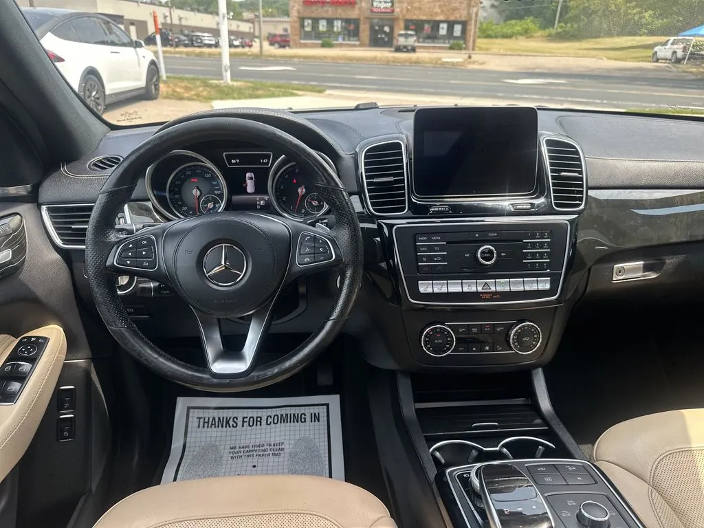 Mercedes-Benz GLS photo 6
