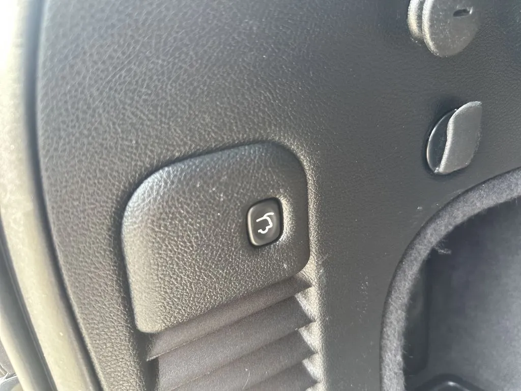Jeep Grand Cherokee photo 28