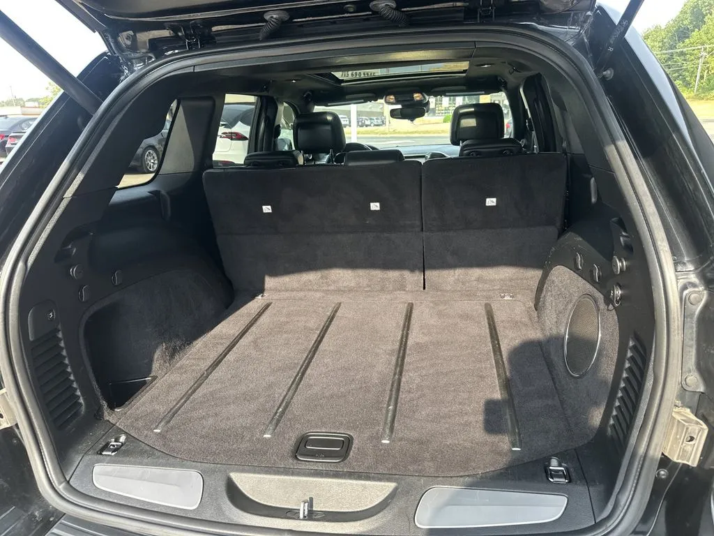 Jeep Grand Cherokee photo 27