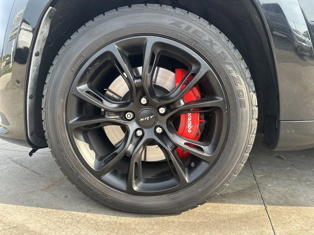 Jeep Grand Cherokee photo 19