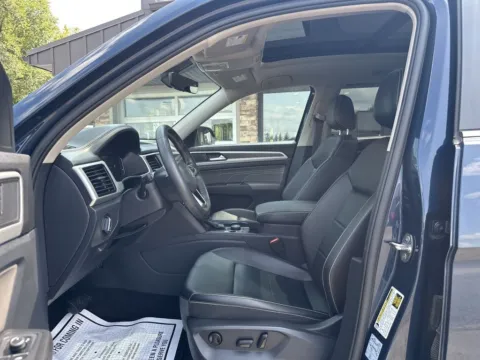 Another view of 2022 Volkswagen Atlas 2.0T SE w/Technology for sale in River Falls, WI at River Falls Sales and Sport