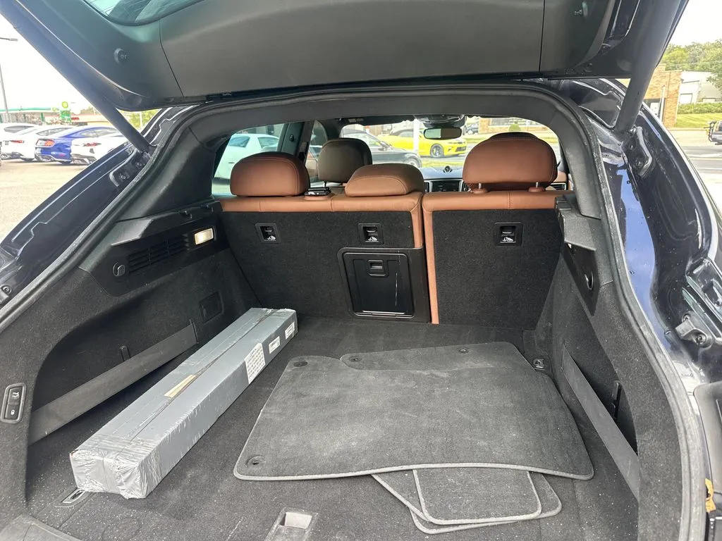 Maserati Levante photo 24