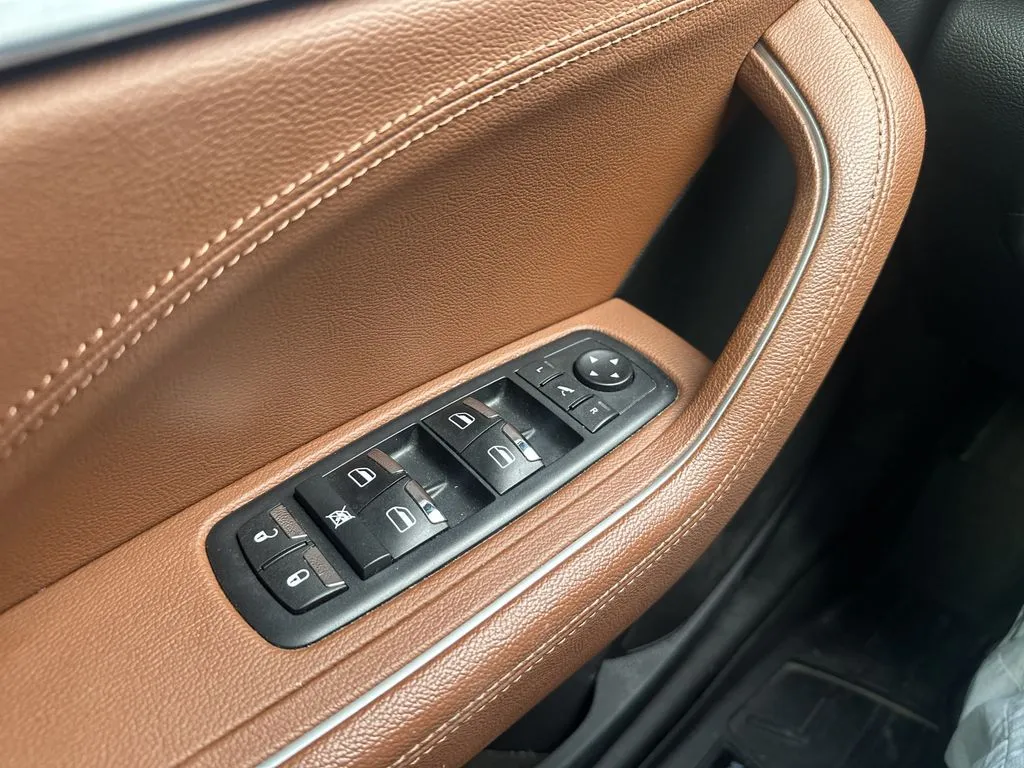 Maserati Levante photo 12