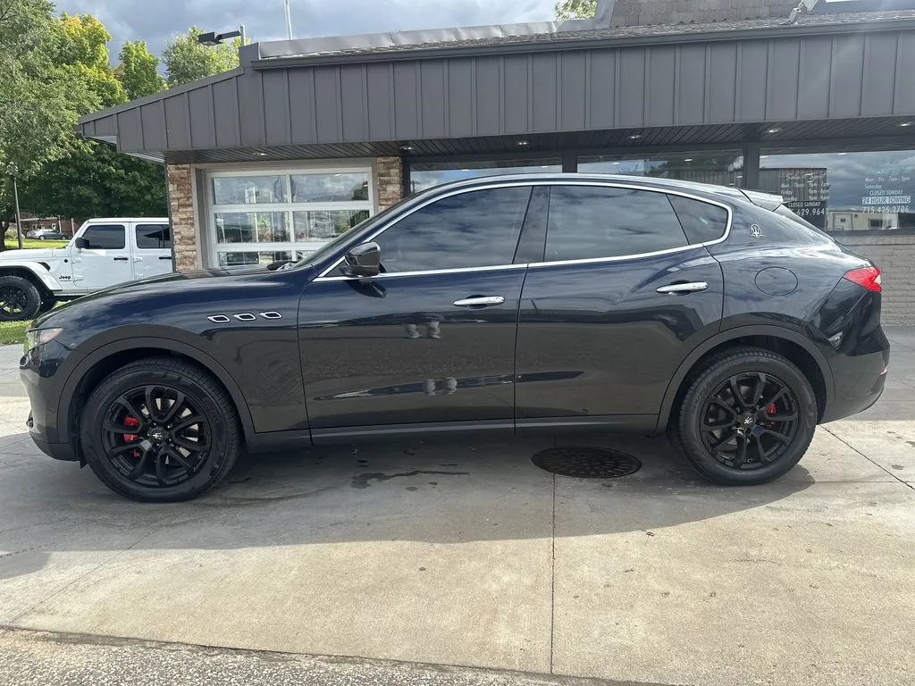 Maserati Levante photo 16