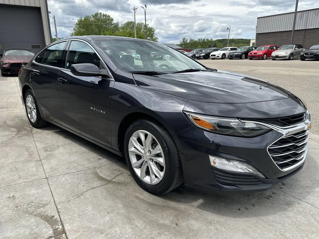 Chevrolet Malibu photo 18