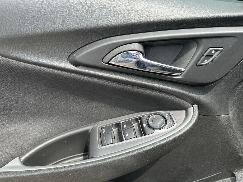 Chevrolet Malibu photo 12
