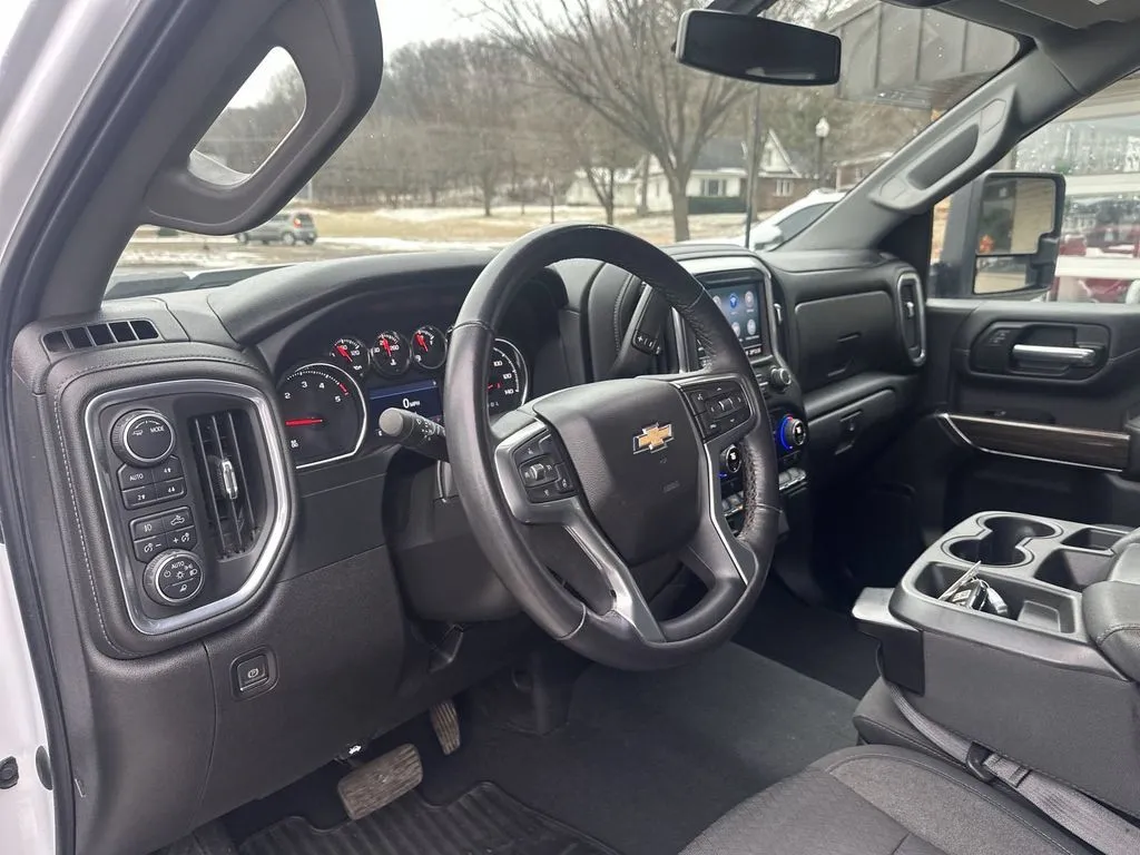 Chevrolet 3500HD photo 6