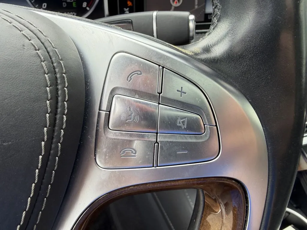 Mercedes-Benz S-Class photo 33