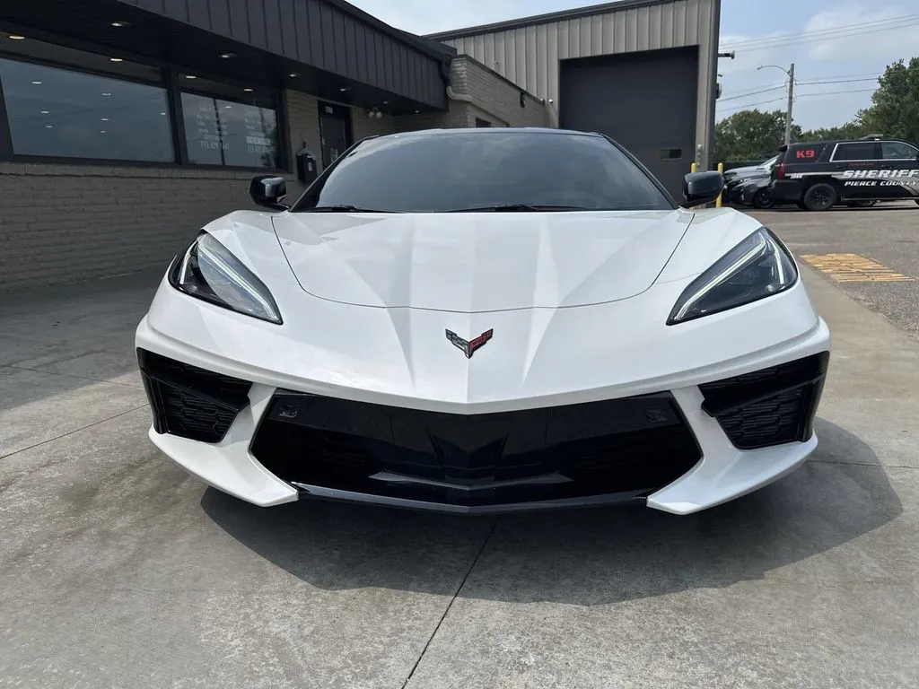 Chevrolet Corvette photo 20