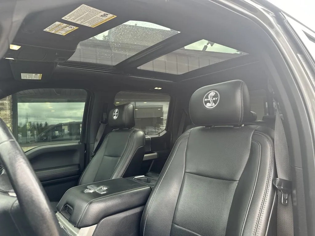 Ford F-150 photo 17