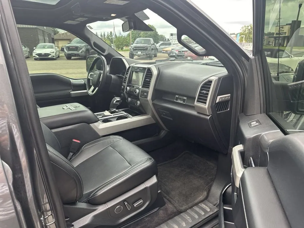 Ford F-150 photo 25