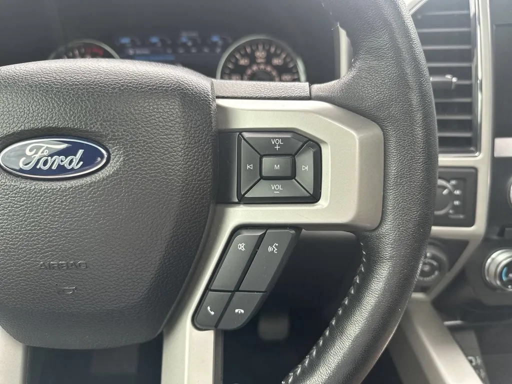 Ford F-150 photo 10