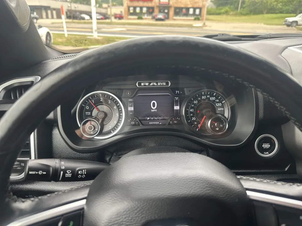 Ram 1500 photo 7