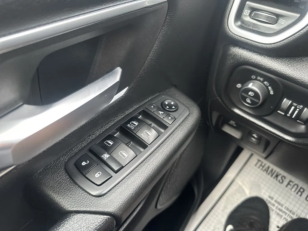 Ram 1500 photo 11