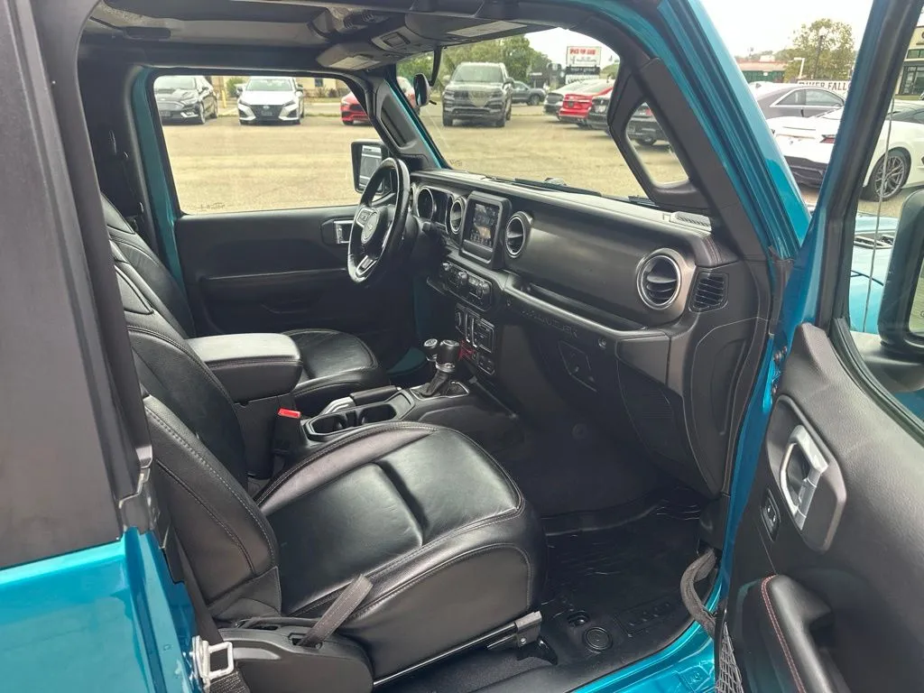 Jeep Wrangler photo 21