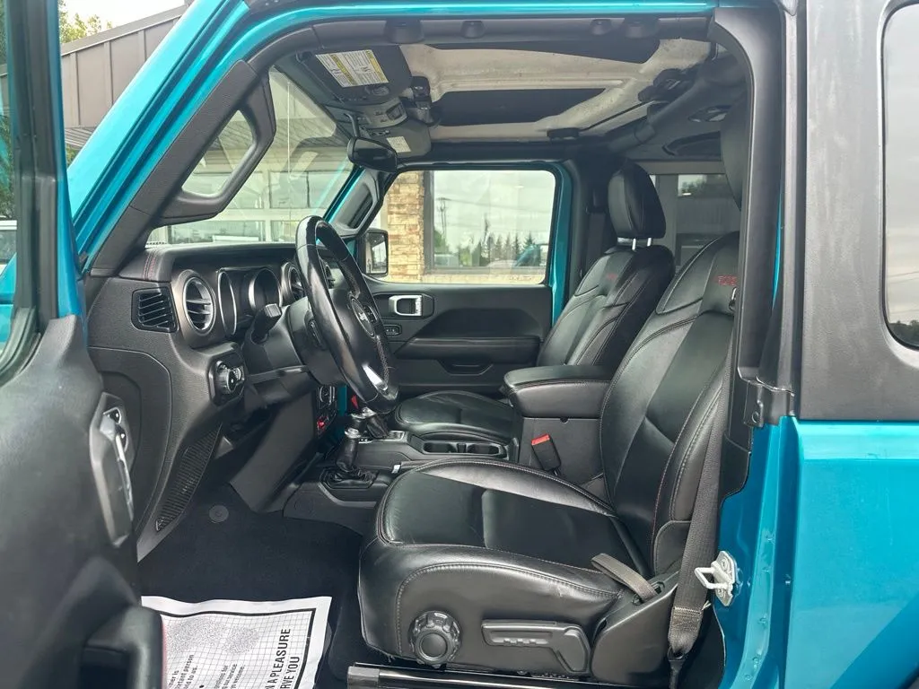 Jeep Wrangler photo 3