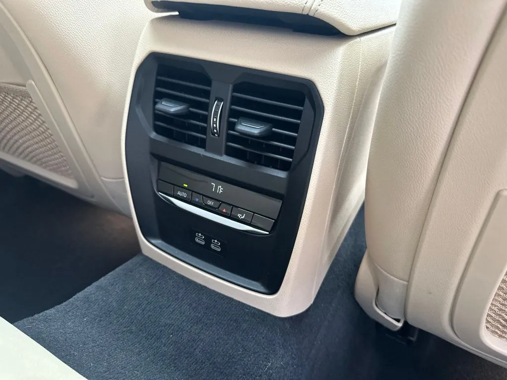 BMW 3 Series photo 22