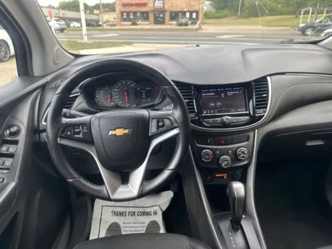 More photos of 2022 Chevrolet Trax LT at River Falls Sales and Sport, WI