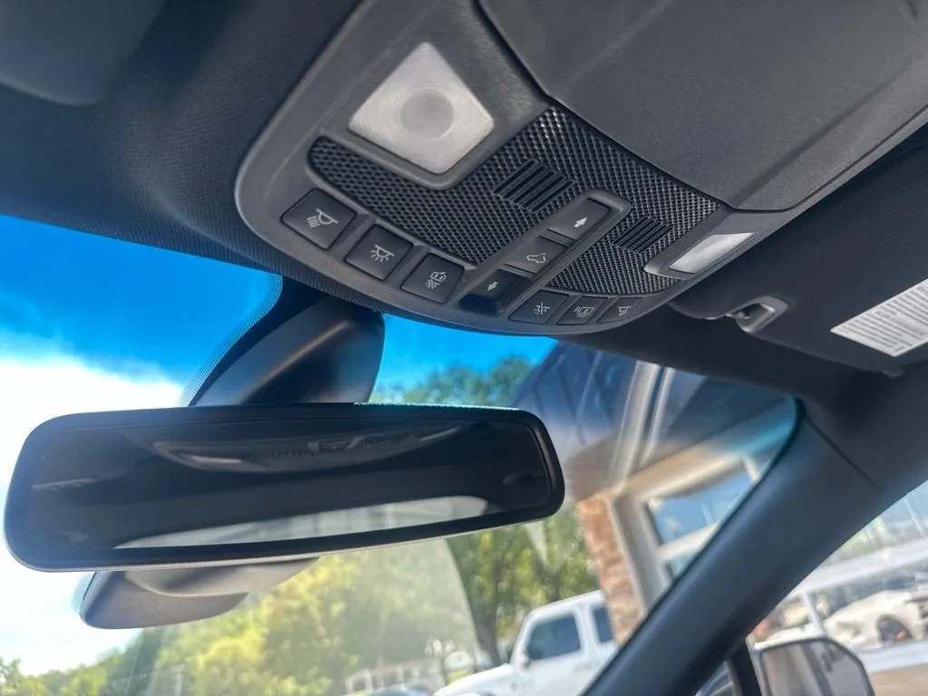 Lincoln MKZ photo 13