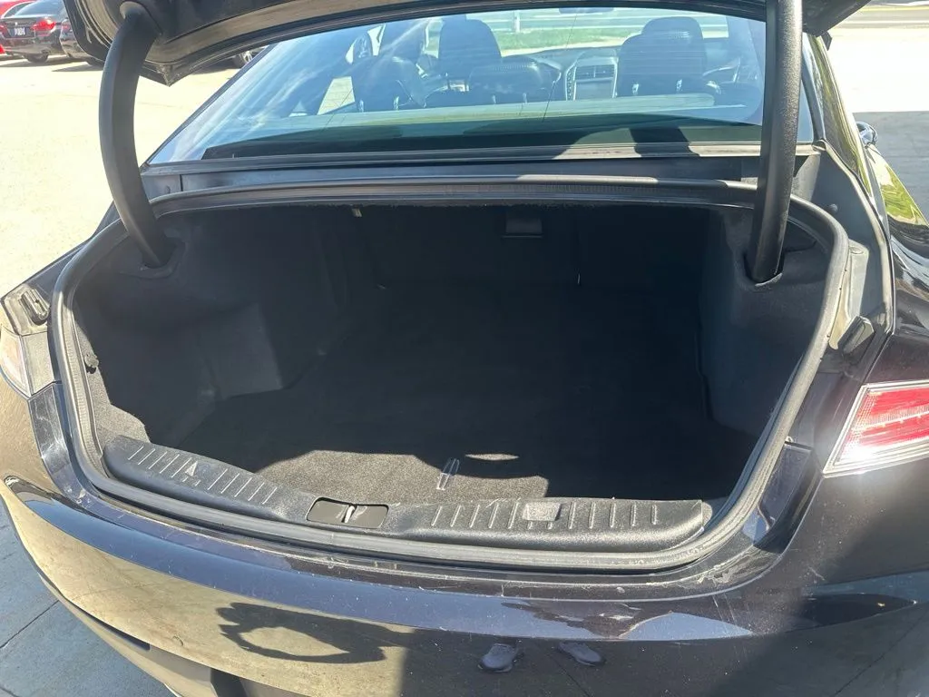 Lincoln MKZ photo 25