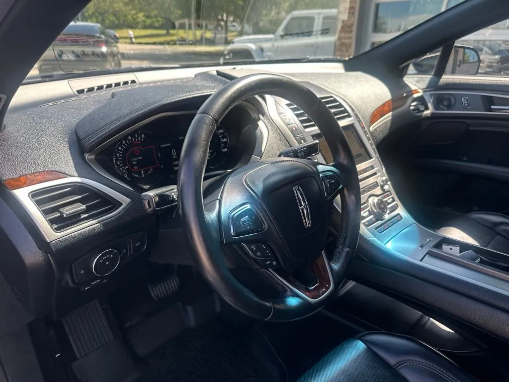 Lincoln MKZ photo 6