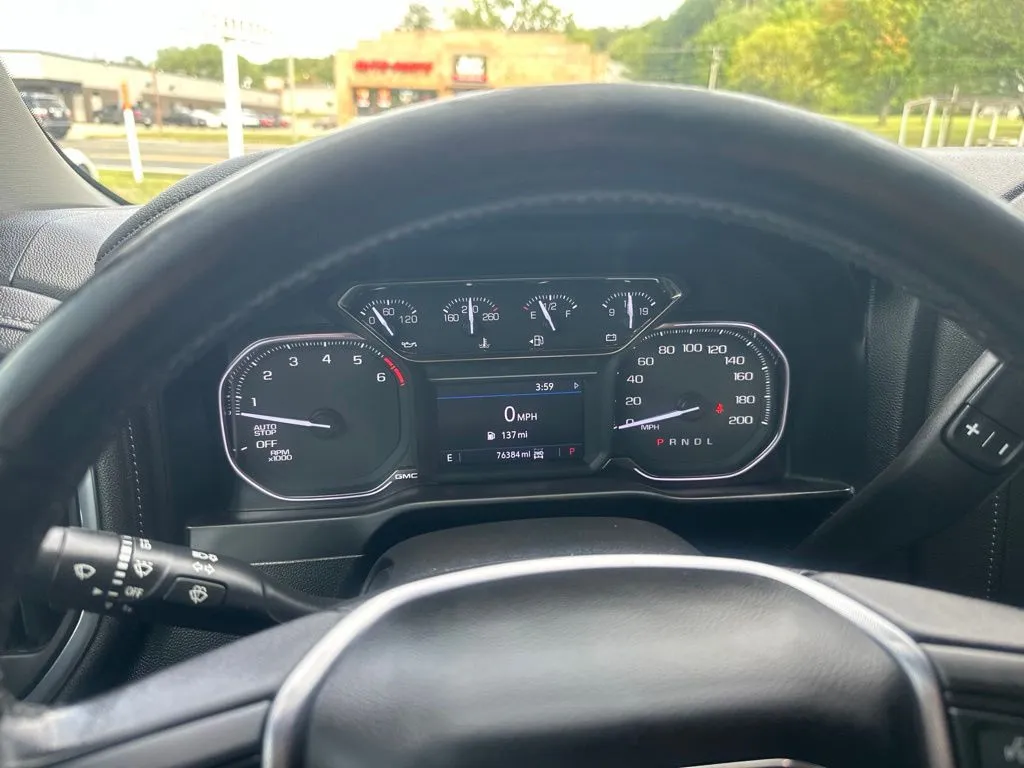 GMC Sierra photo 7