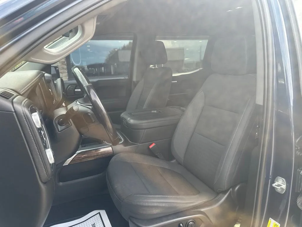 GMC Sierra photo 15