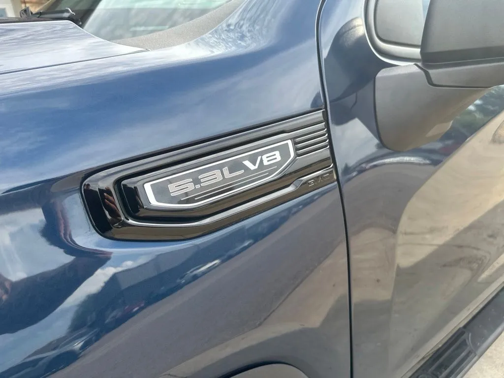 GMC Sierra photo 17