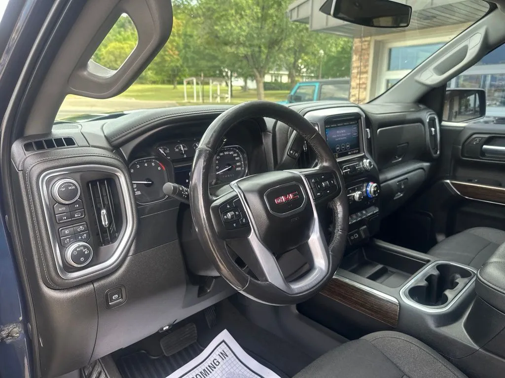 GMC Sierra photo 6