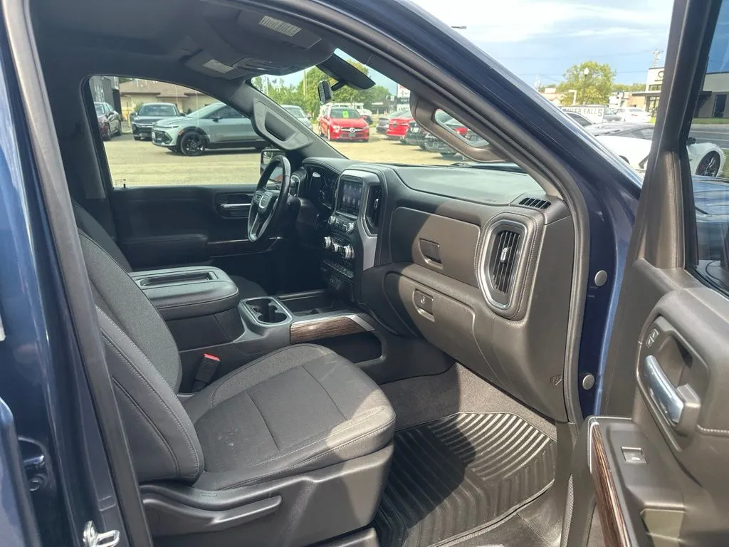GMC Sierra photo 21
