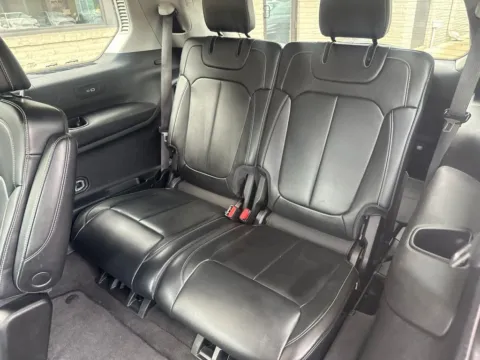 More photos of 2021 Jeep Grand Cherokee L Limited at River Falls Sales and Sport, WI