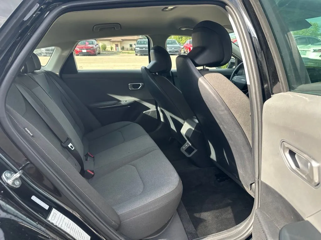Kia K4 photo 21