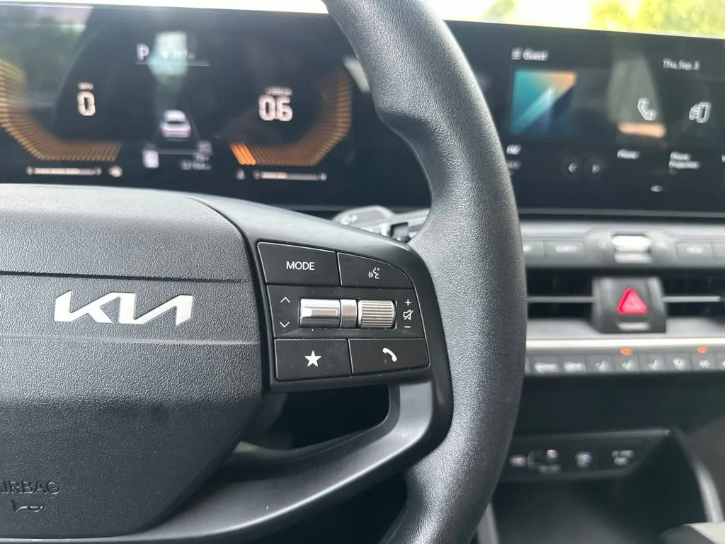 Kia K4 photo 10