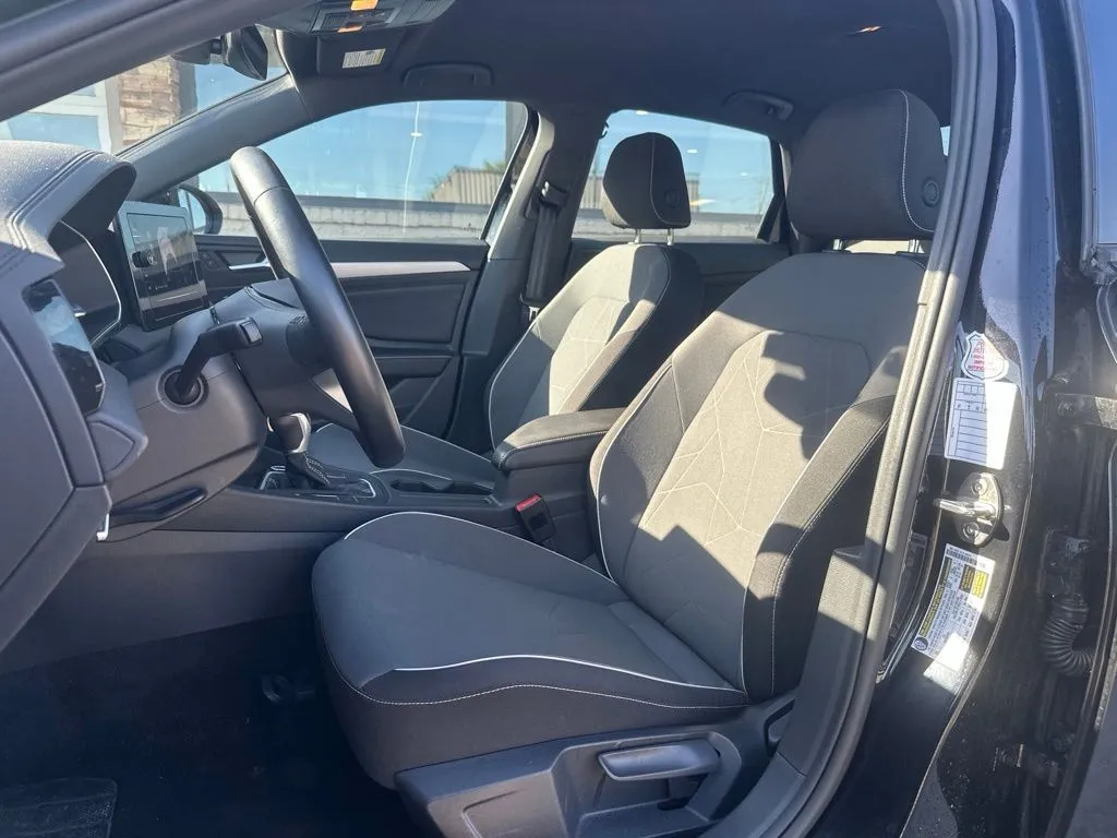 Volkswagen Jetta photo 15