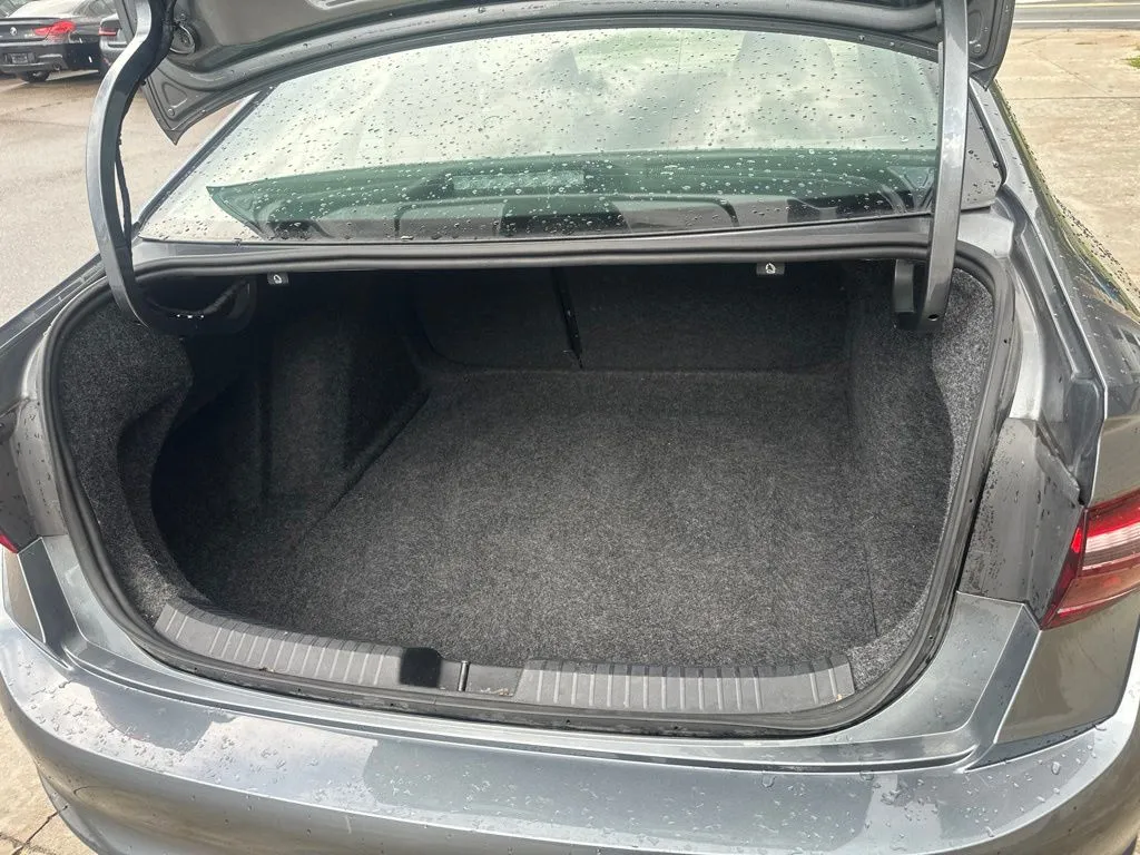 Volkswagen Jetta photo 24