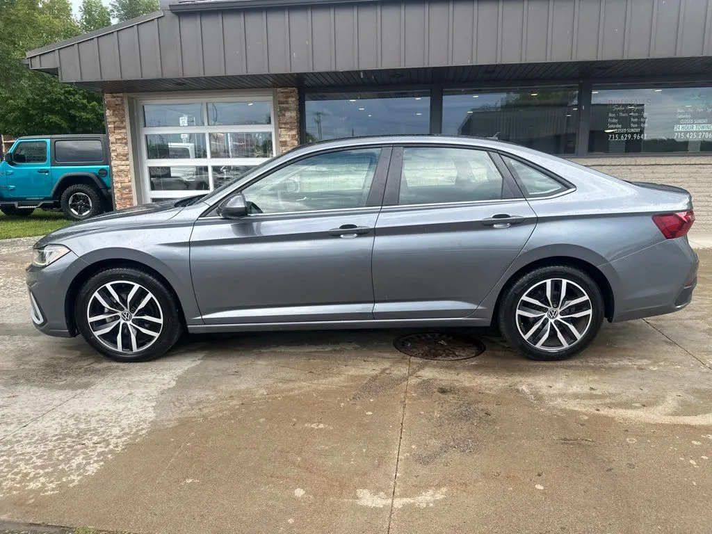 Volkswagen Jetta photo 16