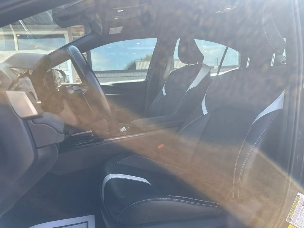 Toyota Camry photo 16
