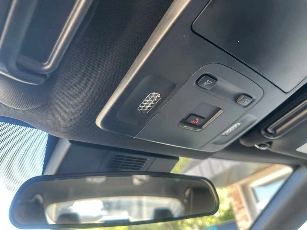 Toyota Camry photo 14