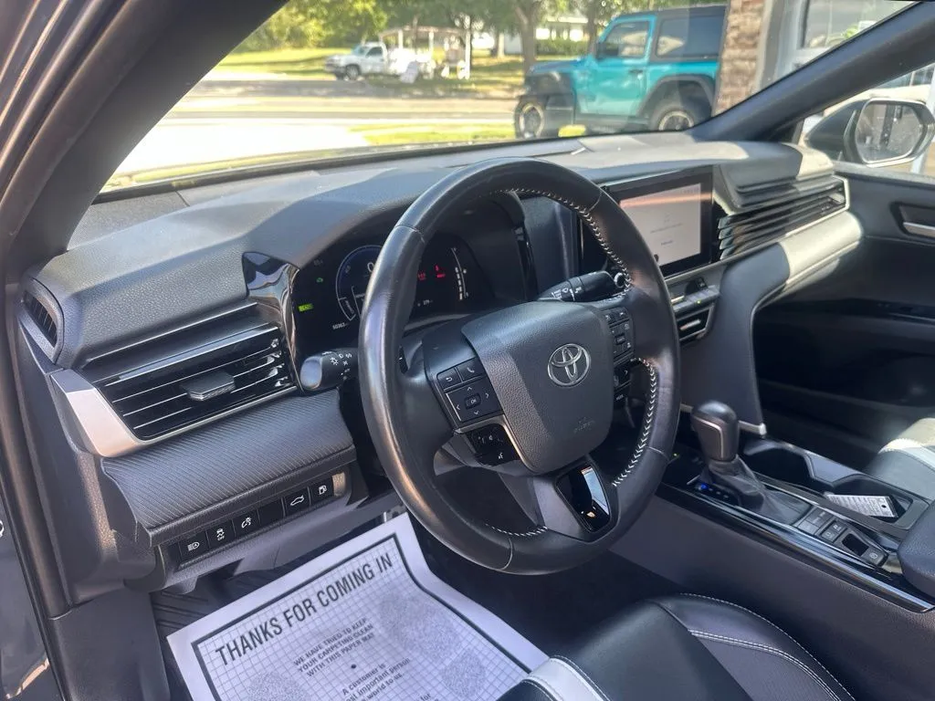 Toyota Camry photo 6