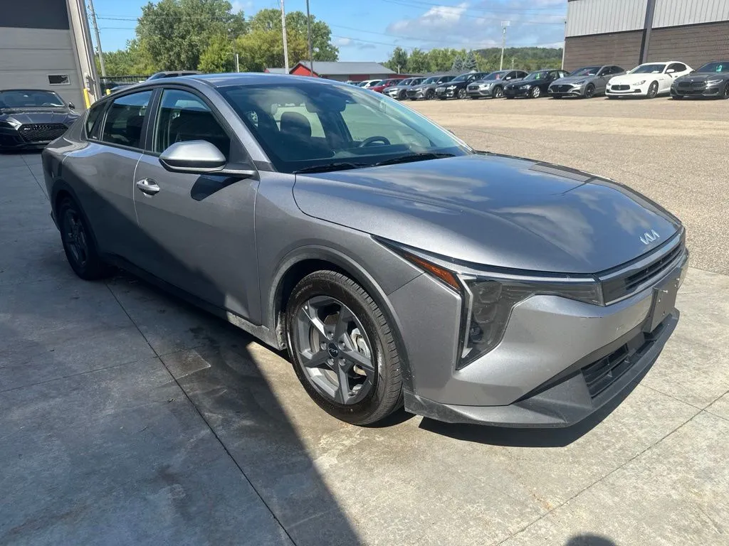 Kia K4 photo 19