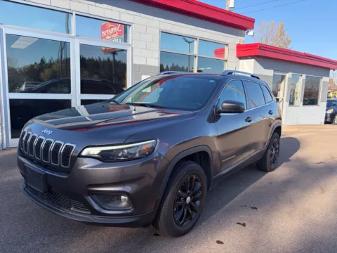 Gray 2021 Jeep Cherokee Latitude Lux for sale in River Falls, WI