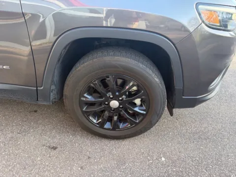 Another view of 2021 Jeep Cherokee Latitude Lux for sale in River Falls, WI at River Falls Sales and Sport