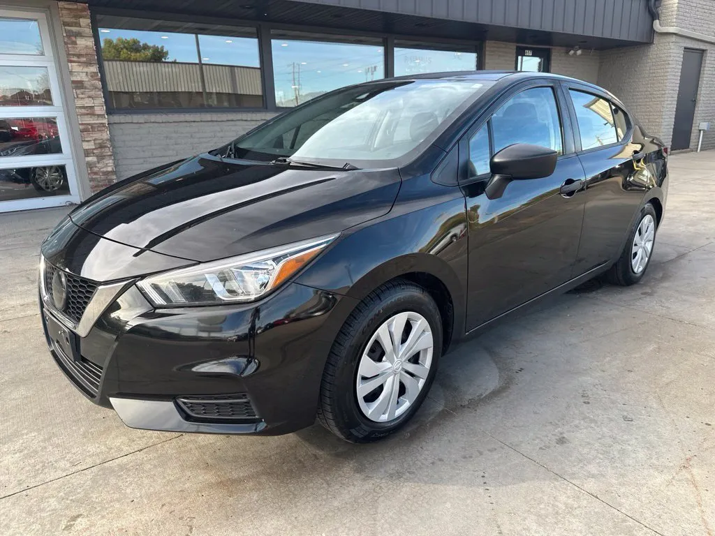 Nissan Versa