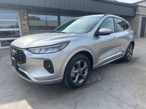 Silver 2024 Ford Escape Hybrid ST-Line Select for sale in River Falls, WI