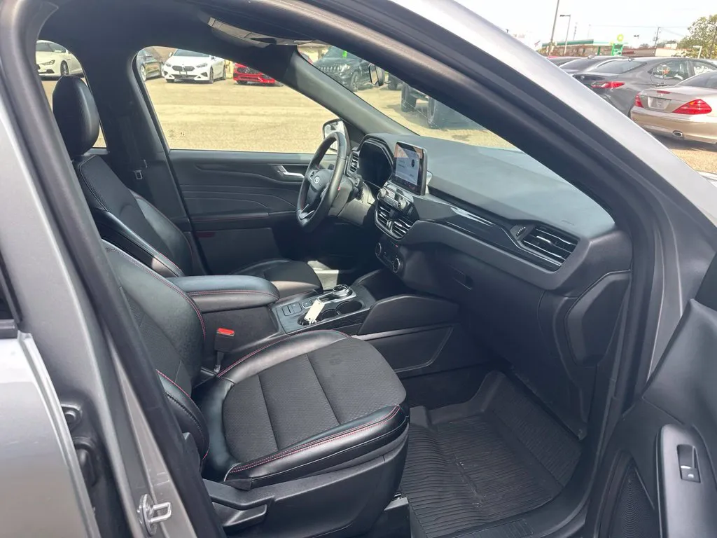 Ford Escape photo 21