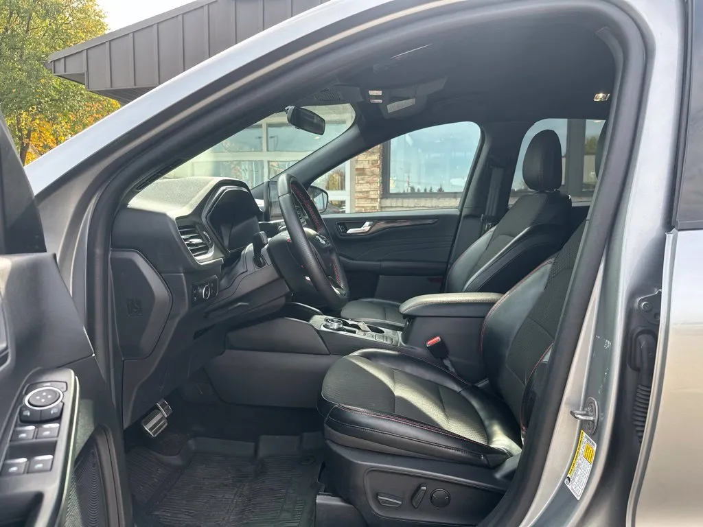 Ford Escape photo 4